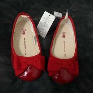 Baby Gap red shoes NWT